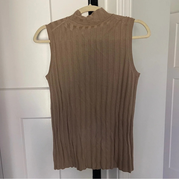 NWT St. John Camel Tan Shell Turtleneck Ribbed Top - Picture 5 of 5